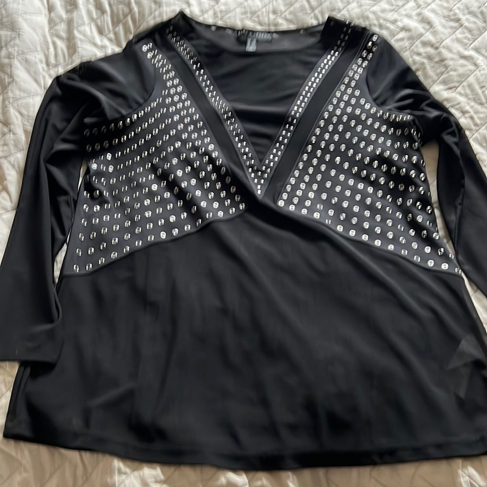 Love and legend black blouse